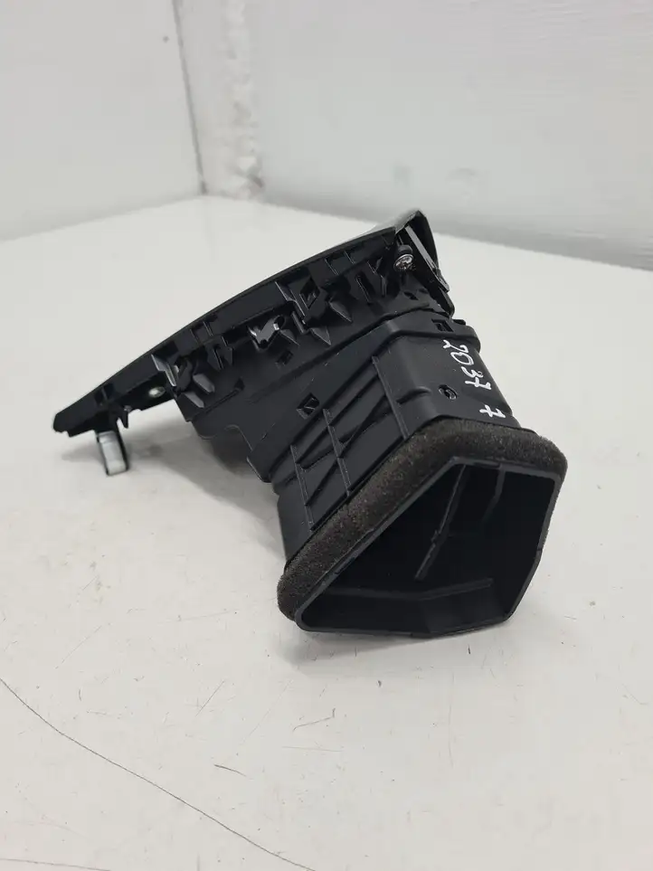 Hyundai Santa Fe (2012 - 2015) 974052W000 Боковой воздушный дефлектор — фото 3
