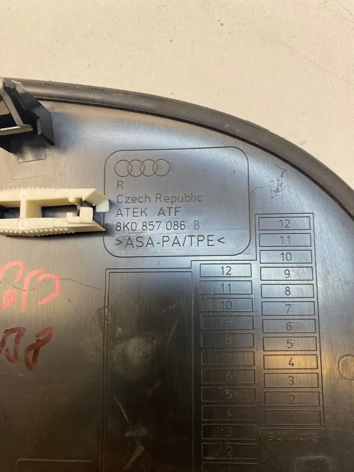 Audi A4 S4 B8 8K (2007 - 2011) 8K0857086B Боковая отделка панели приборов — фото 3