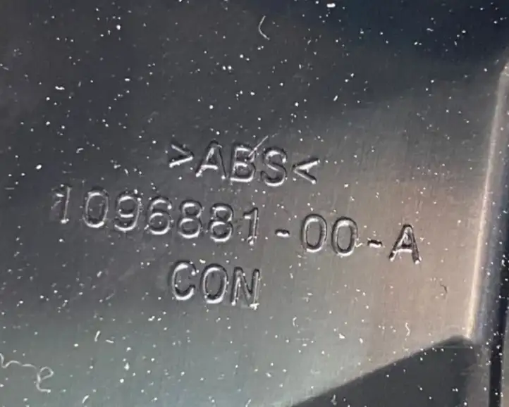 Tesla Model X (2015 - 2021) 109688100A Задний воздушный дефлектор — фото 7