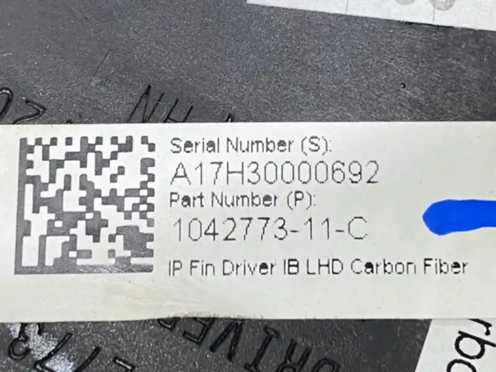 Tesla Model X (2015 - 2021) 104277311C Воздушная решетка панели — фото 6