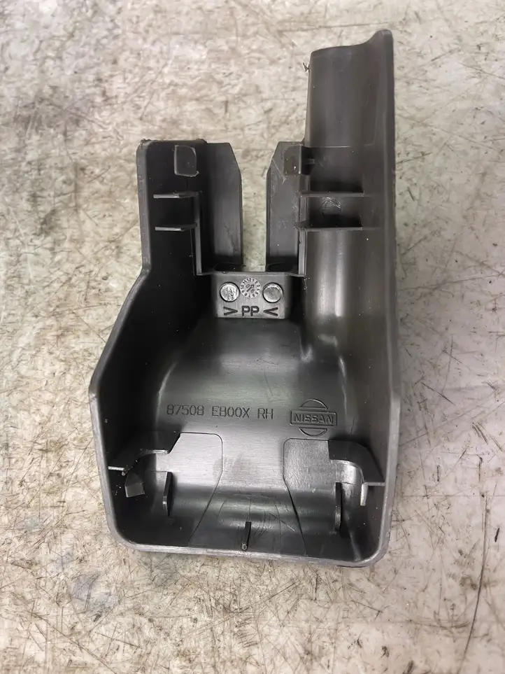 BMW 5 GT F07 (2010 - 2017) 87508eb00x Отделка салазок сиденья пассажира — фото 2