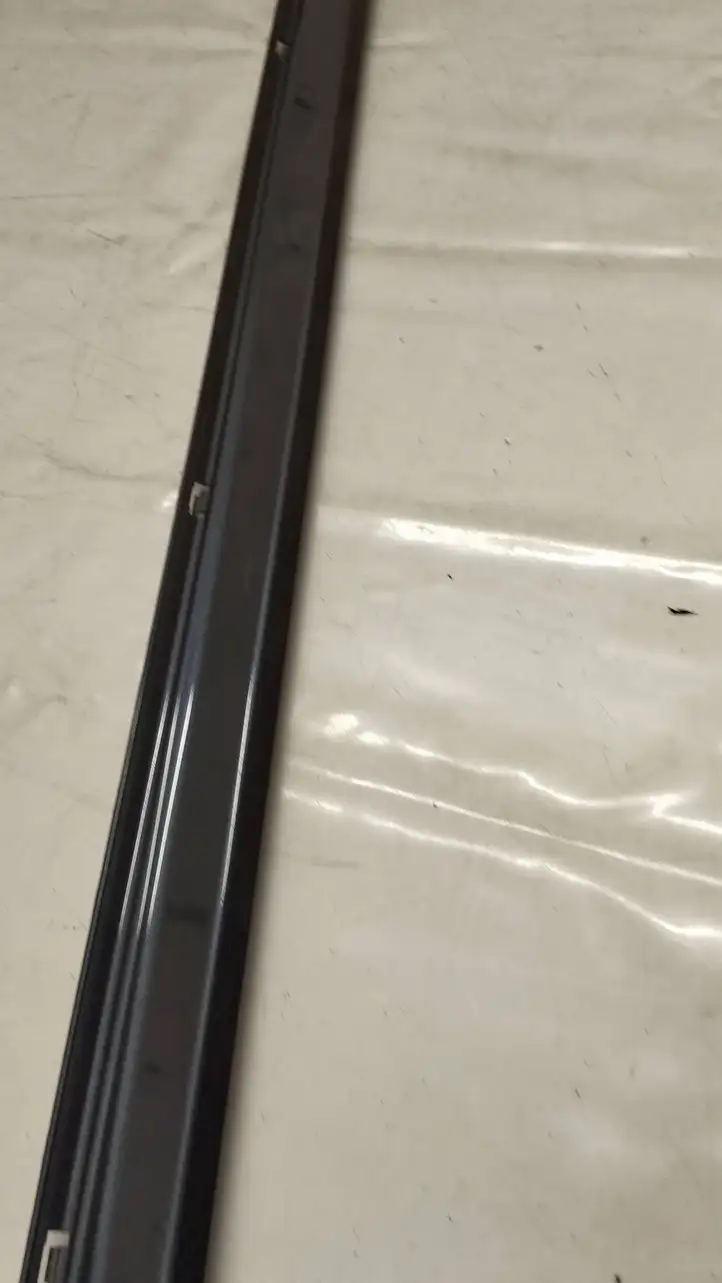 Tesla Model S (2016 - 2021) 101221500g Накладка порога — фото 7