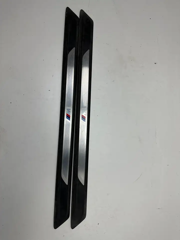 BMW 1 F20 F21 (2011 - 2019) 51478058891 Внутренняя отделка переднего порога — фото 2