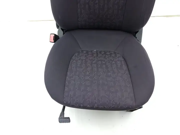 Mercedes-Benz A W168 (1997 - 2004) Переднее сиденье водителя — фото 3