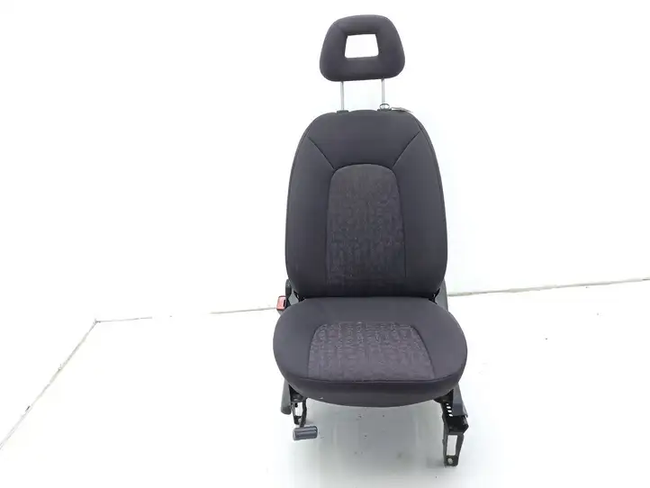 Mercedes-Benz A W168 (1997 - 2004) Переднее сиденье водителя — фото 4