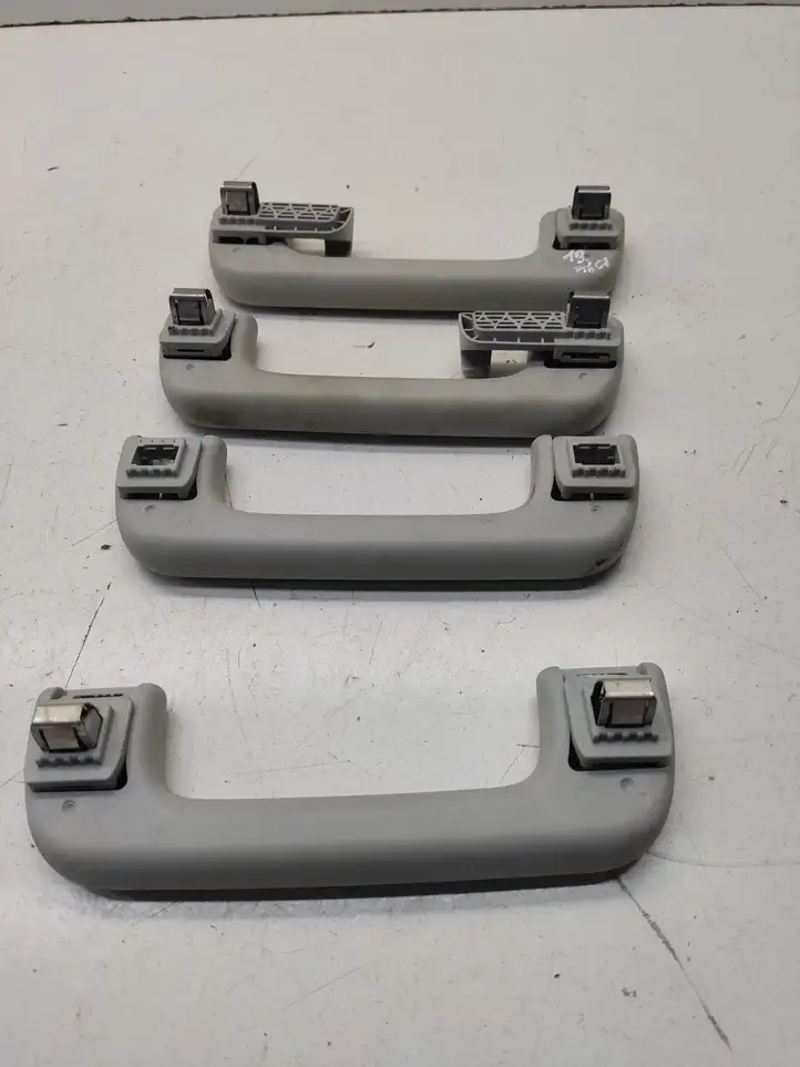 Audi A6 C7 (2011 - 2014) 8K0857607 Комплект потолочных ручек — фото 7