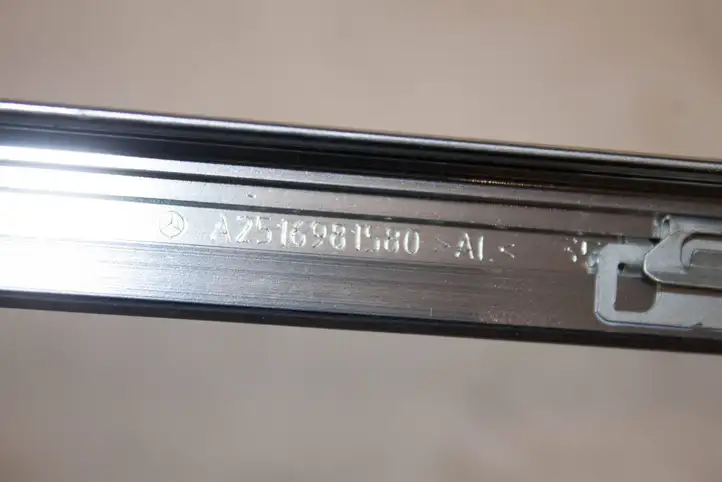 Mercedes-Benz R W251 (2005 - 2013) A2516981580 Накладка стекла задней двери — фото 9