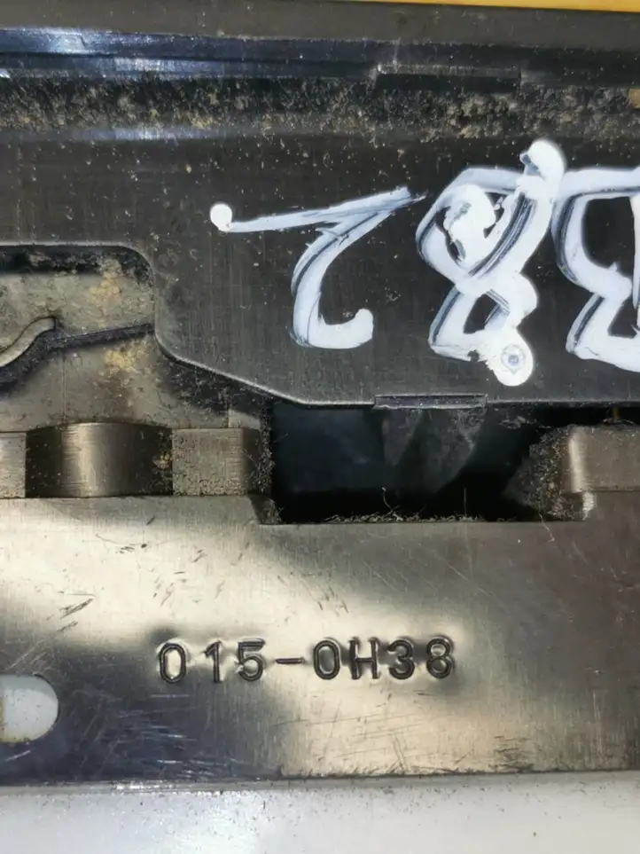 Toyota Previa (XR30, XR40) II (2000 - 2006) 0150H38 Блок кнопок стеклоподъемников — фото 4