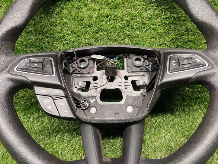 Ford Focus (2015 - 2019) F1EB3600CG3ZHE Руль — фото 6
