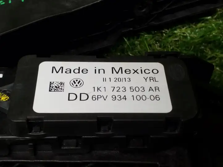 Volkswagen Jetta VI (2011 - 2018) 1K1723503AR Педаль акселератора — фото 2