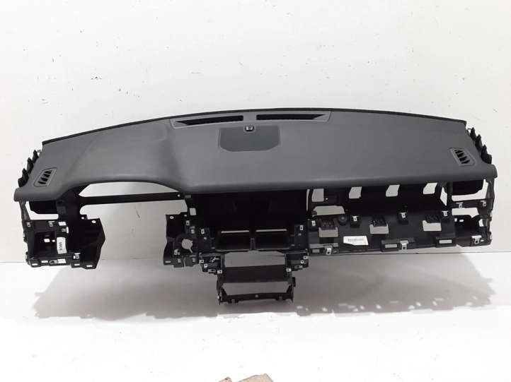 LR076719 Land Rover Discovery Sport Panelė