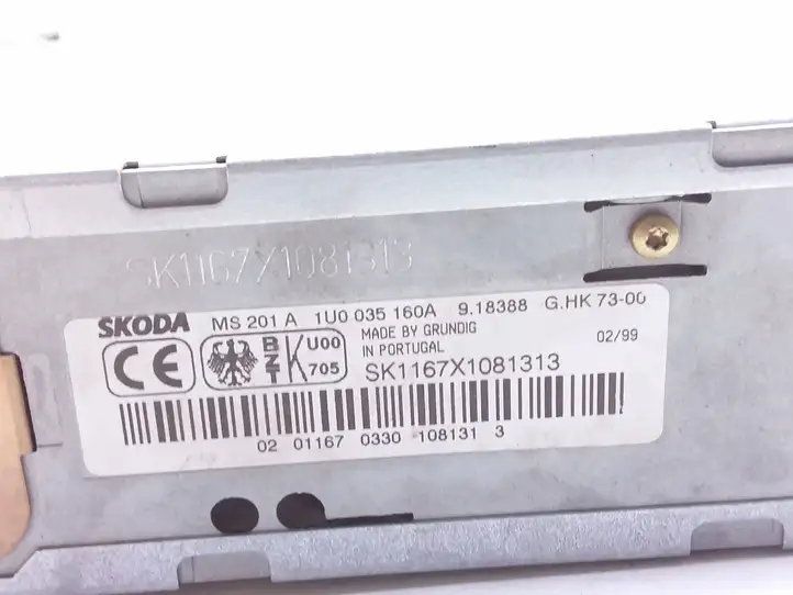 Skoda Octavia Mk1 (1U) (1996 - 2004) 1U0035160A Магнитола / мультимедийная система — фото 6