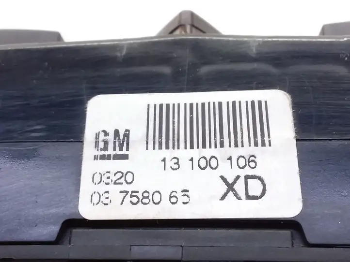 Opel Zafira B (2003 - 2006) 13100106 Включатель аварийных фонарей — фото 4