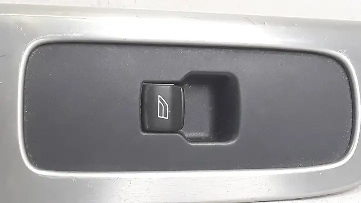 Volvo V50 (2004 - 2008) 30658448 Блок кнопок стеклоподъемников — фото 1
