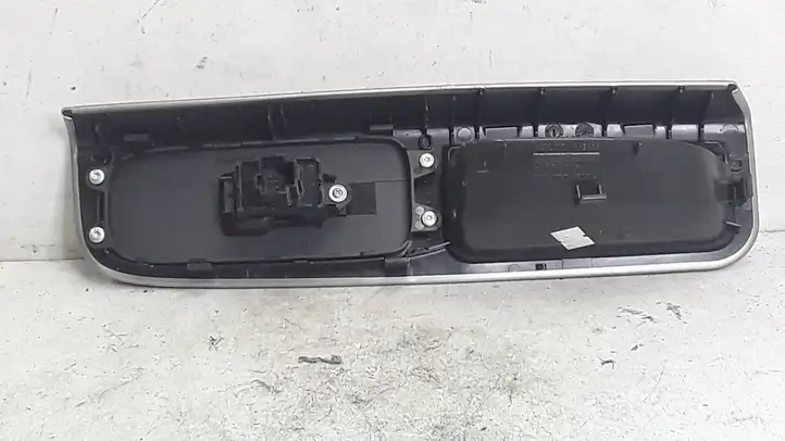 Volvo V50 (2004 - 2008) 30658448 Блок кнопок стеклоподъемников — фото 2