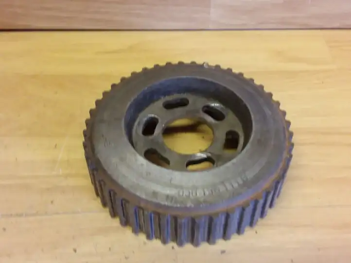 Skoda Octavia Mk1 (1U) (1996 - 2004) 038130111B Шкив топливного насоса — фото 3