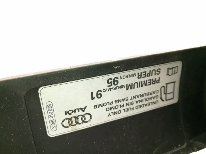 Audi A8 S8 D4 4H (2010 - 2014) 4H0809857B Отделка лючка топливного бака — фото 4