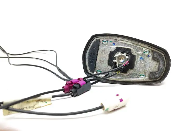 Mercedes-Benz C W204 (2007 - 2014) 0501833 GPS антенна — фото 3