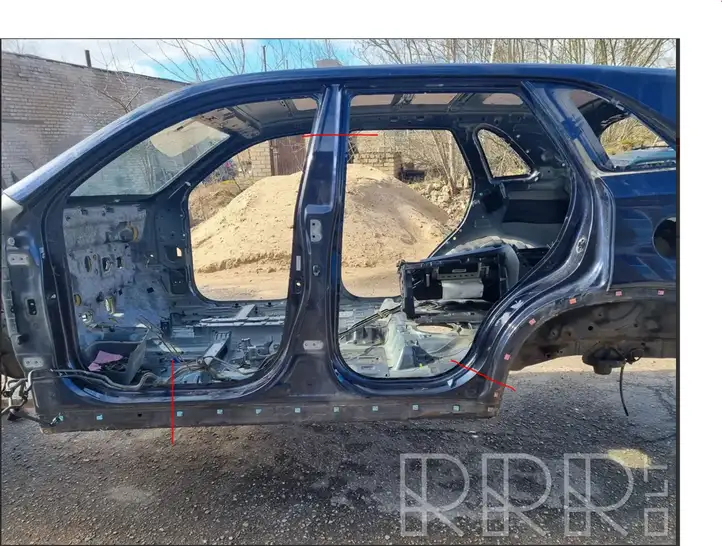 Kia Sorento (2009 - 2014) Боковина кузова — фото 1