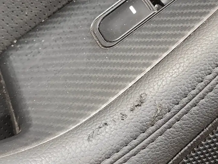 Kia Optima (2010 - 2013) Обшивка задней двери — фото 2
