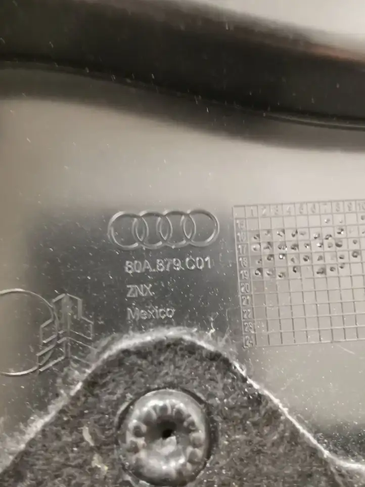 Audi Q5 SQ5 (2017 - ) 80A879C01 Боковая обшивка багажника — фото 3