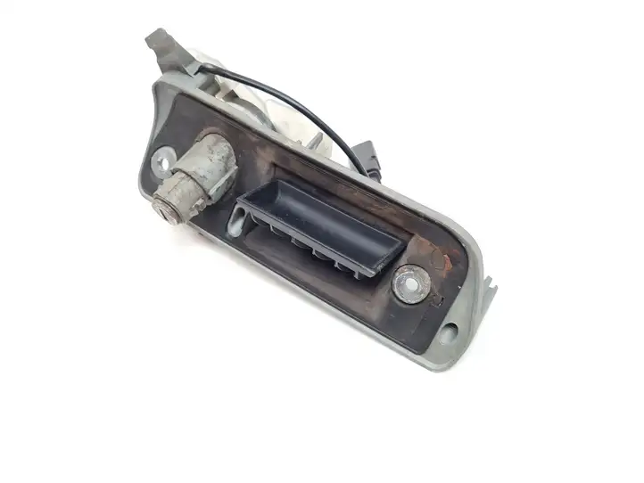 Volkswagen Caddy (2004 - 2010) 2K0827565F Ручка багажной двери — фото 2