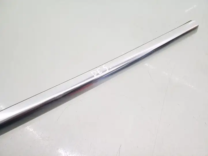 Mercedes-Benz E A207 (2010 - 2017) A2076730483 Накладка стекла задней двери — фото 5