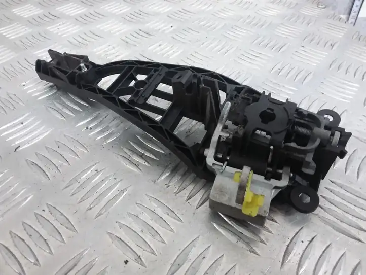 Opel Zafira B (2003 - 2006) 24463749 Крепление наружной ручки задней двери — фото 2