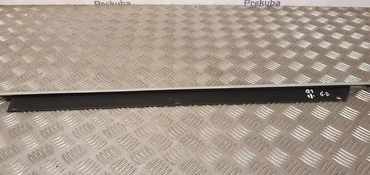 Audi Q7 4L (2005 - 2009) 4L0853764A Накладка стекла задней двери — фото 2