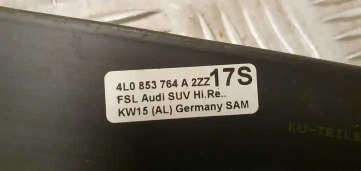 Audi Q7 4L (2005 - 2009) 4L0853764A Накладка стекла задней двери — фото 4