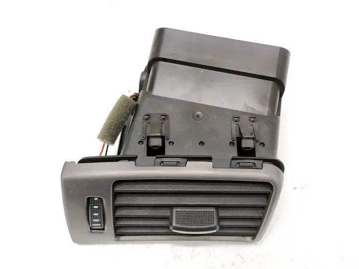 Audi A6 S6 C5 4B (2001 - 2004) 4B1820901 Боковой воздушный дефлектор — фото 7