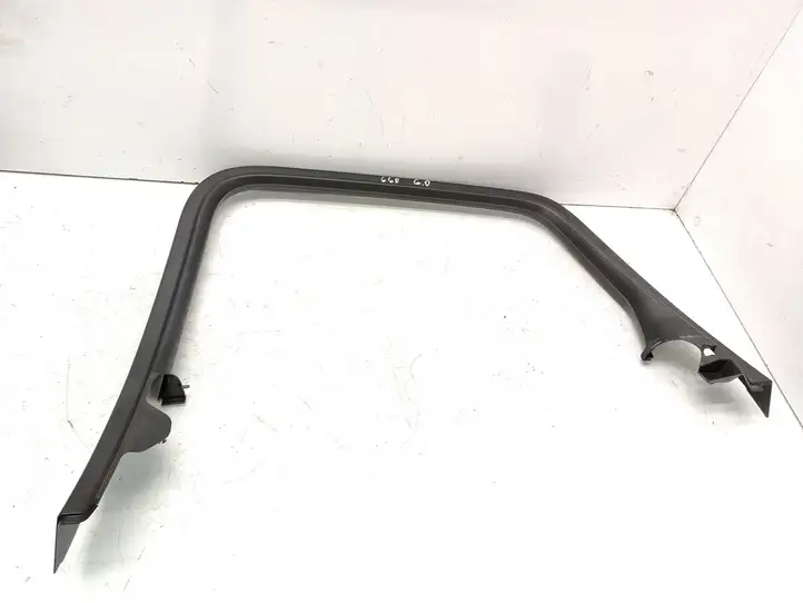 Opel Astra J (2009 - 2012) 13264860 Накладка стекла задней двери — фото 1
