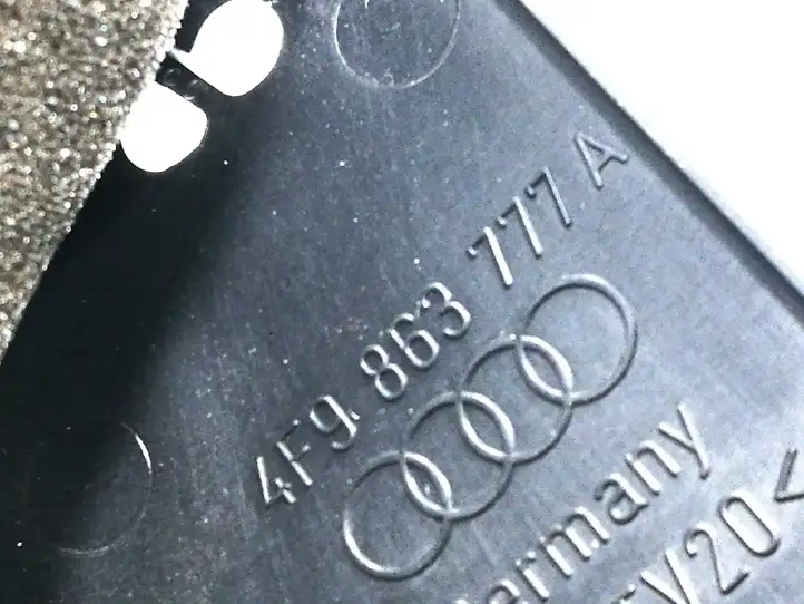 Audi A6 S6 C6 4F (2004 - 2008) 4F9863777A Прочая отделка багажника — фото 3
