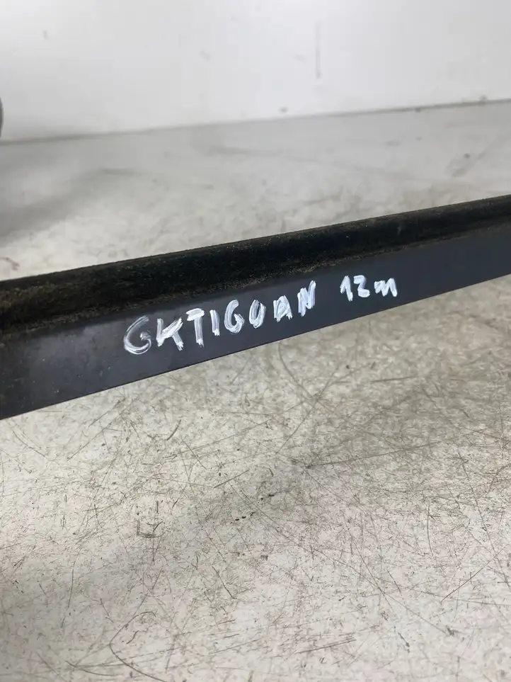 Volkswagen Tiguan (2011 - 2016) 5N0839475F Накладка стекла задней двери — фото 4