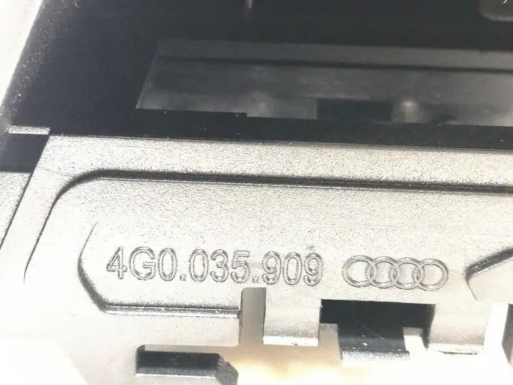Audi A7 S7 4G (2010 - 2014) 4G0035909 Другая деталь консоли (туннеля) — фото 6