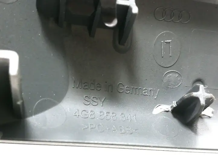 Audi A7 S7 4G (2010 - 2014) 4G8858341 Прочие детали панели — фото 4