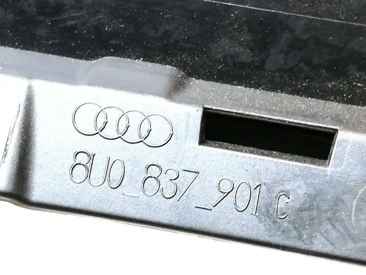 Audi Q3 8U (2011 - 2014) 8U0837901C Накладка стекла передней двери — фото 5