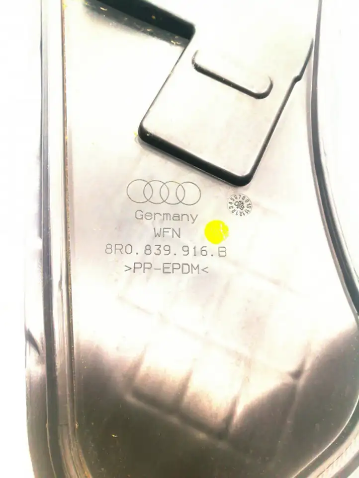 Audi Q5 SQ5 (2008 - 2012) 8R0839916B Прочая отделка задней двери — фото 3