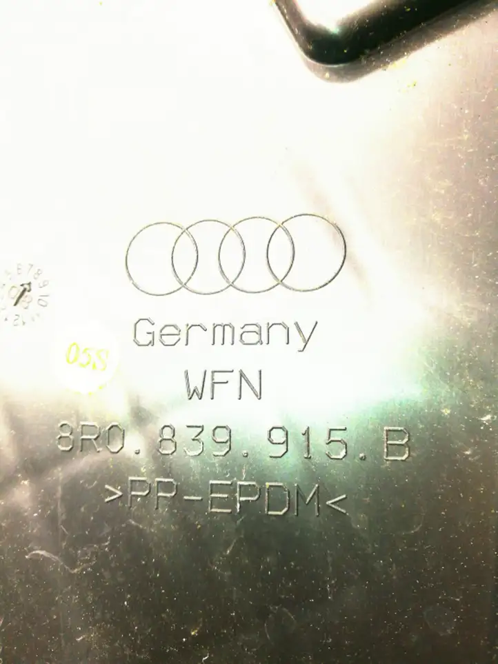 Audi Q5 SQ5 (2008 - 2012) 8R0839915B Прочая отделка задней двери — фото 3