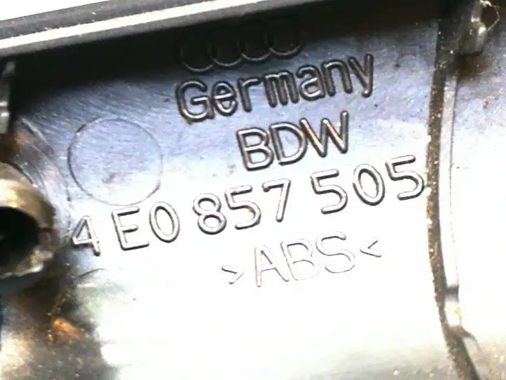 Audi A8 S8 D3 4E (2007 - 2010) 4E0857505 Прочая отделка передней двери — фото 4