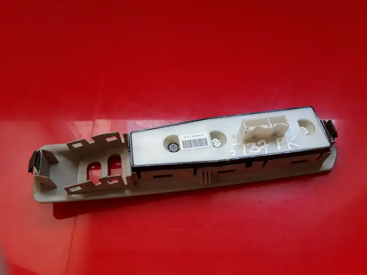 Cadillac SRX (2003 - 2006) 10363780 Кнопка стеклоподъемников — фото 2