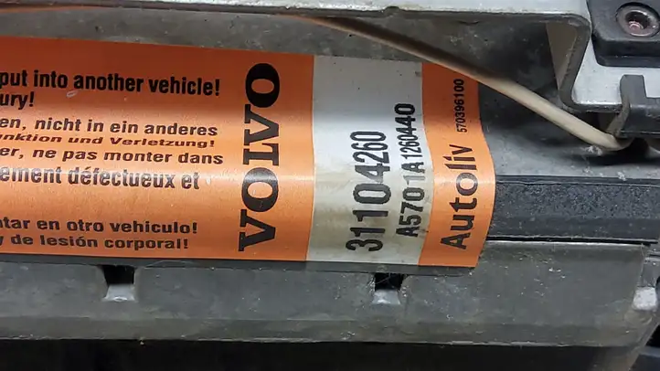 Volvo V70 (2000 - 2004) 31104260 Подушка безопасности руля — фото 6