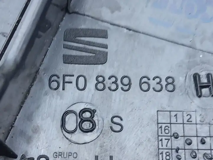 Seat Ibiza V (KJ) (2017 - ) 6F0839638 Накладка стекла задней двери — фото 3