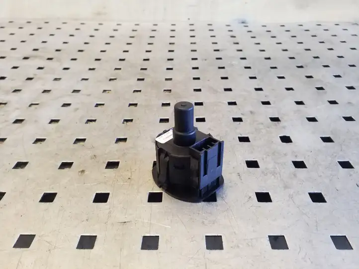 Land Rover Freelander (2006 - 2010)  YWL500050PVJ Включатель надувной подушки для пассажира