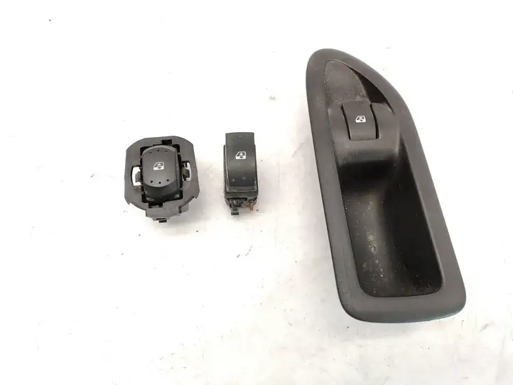 Renault Laguna II (2001 - 2005) 8200016013 Блок кнопок стеклоподъемников — фото 1
