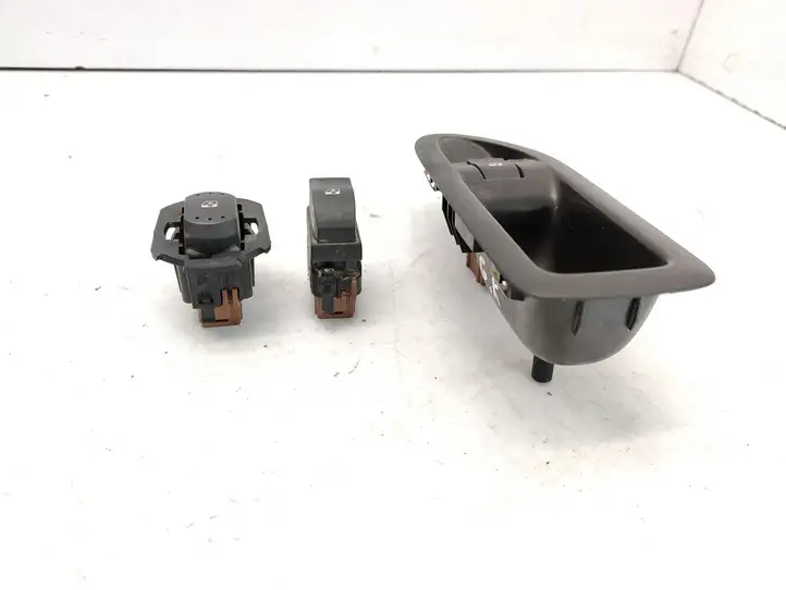Renault Laguna II (2001 - 2005) 8200016013 Блок кнопок стеклоподъемников — фото 5