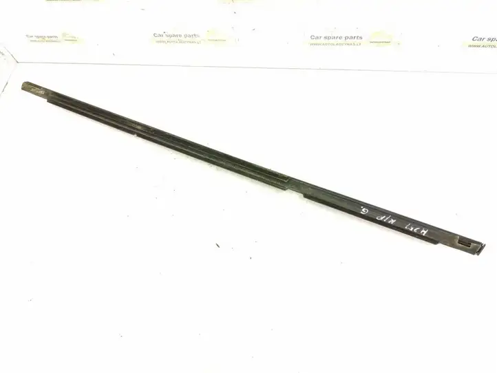 Mercedes-Benz R W251 (2005 - 2013) 2516904780 Накладка стекла задней двери — фото 4