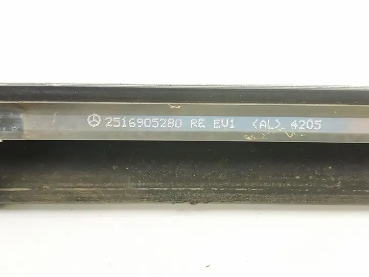 Mercedes-Benz R W251 (2005 - 2013) 2516905280 Накладка стекла задней двери — фото 6