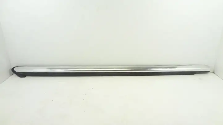 Mercedes-Benz GL X164 (2006 - 2012) 1646908180 Накладка стекла задней двери — фото 1