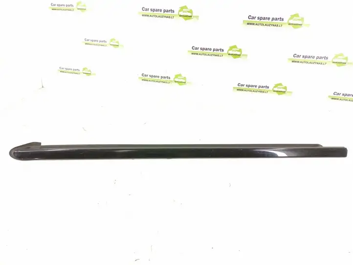 Mercedes-Benz GL X164 (2006 - 2012) A1646905480 Накладка стекла задней двери — фото 4